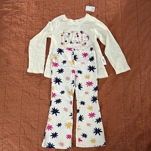 Baby GAP Kids Cream 2 piece Set with flower Pattern